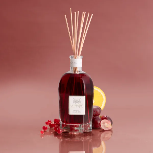 La Spezieria della Seta Profumi di nicchia Bologna Rubino fragranza ambiente Irene Farmachidi